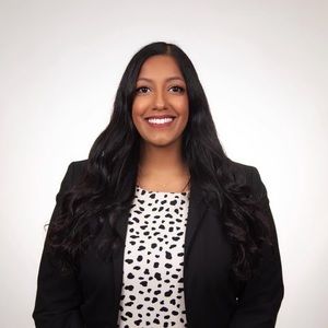 Meet your Posher, Niveda